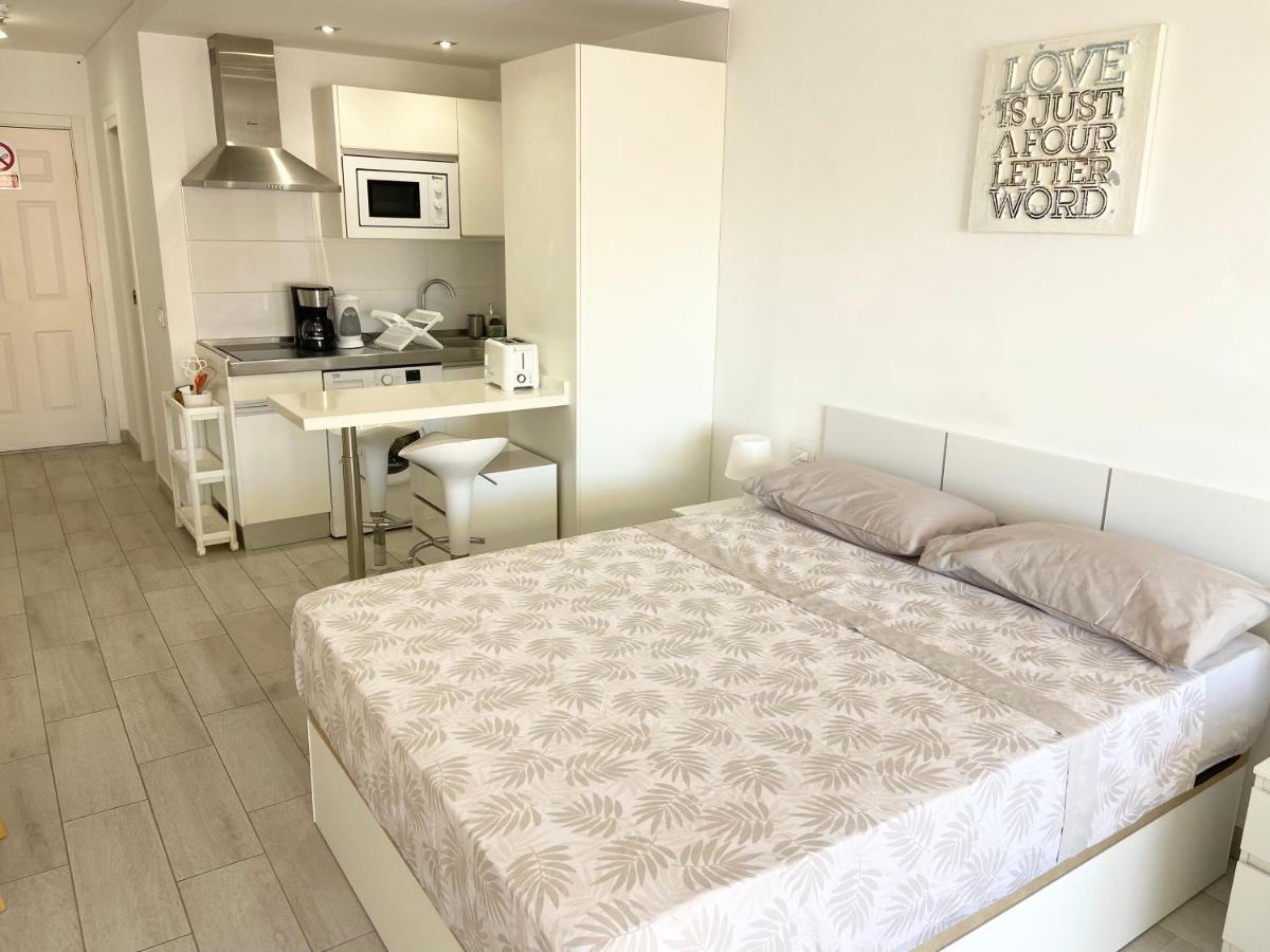 Top Floor, Panoramic Studio, Heated Pool Los Cristianos  Εξωτερικό φωτογραφία
